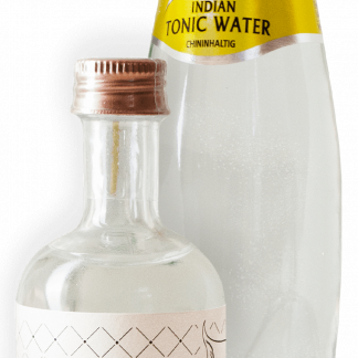 he Calla 16® Premium Dry Gin - BIO & Schweppes Indian Tonic Water